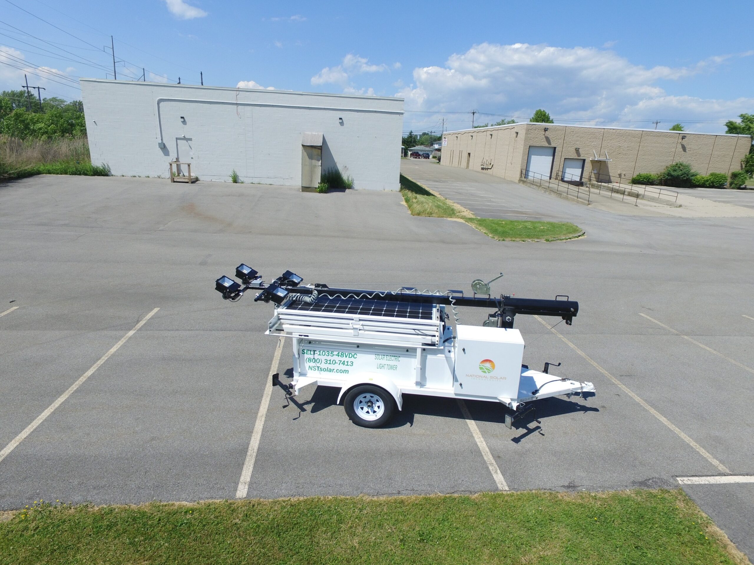 Solar Electric Light Tower_ Pic 1
